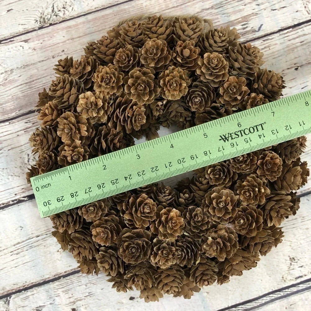 Small Rustic Pine Cone Wreath‎ Center Piece
